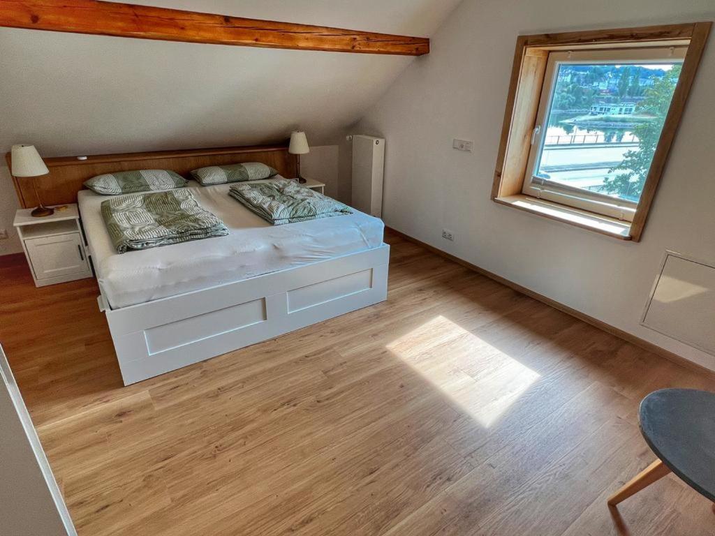 Helle 2 Zimmer Dg Wohnung Passau Ngoại thất bức ảnh